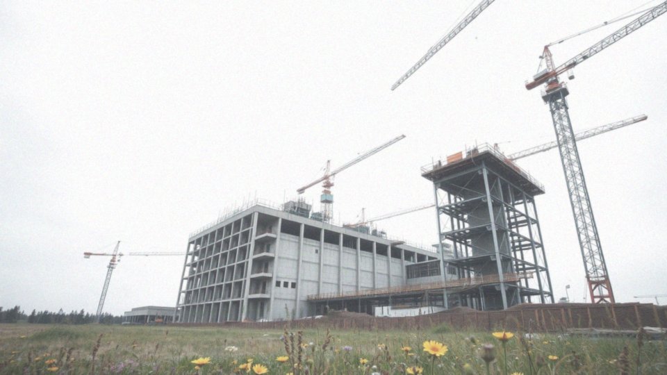 Jakie są przyszłe prognozy dotyczące kosztów budowy elektrowni jądrowej?